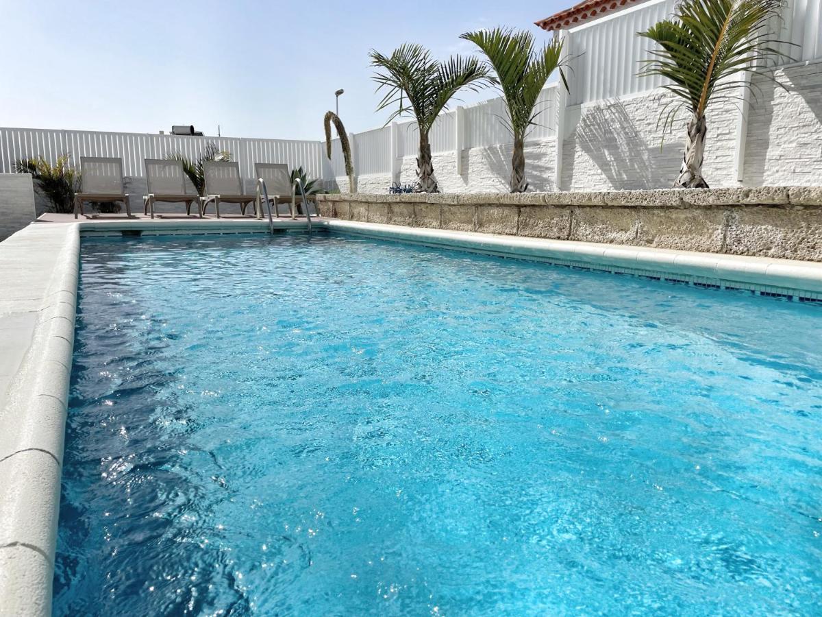 Modern 3Bdr Villa With Heated Pool El Medano  Bagian luar foto